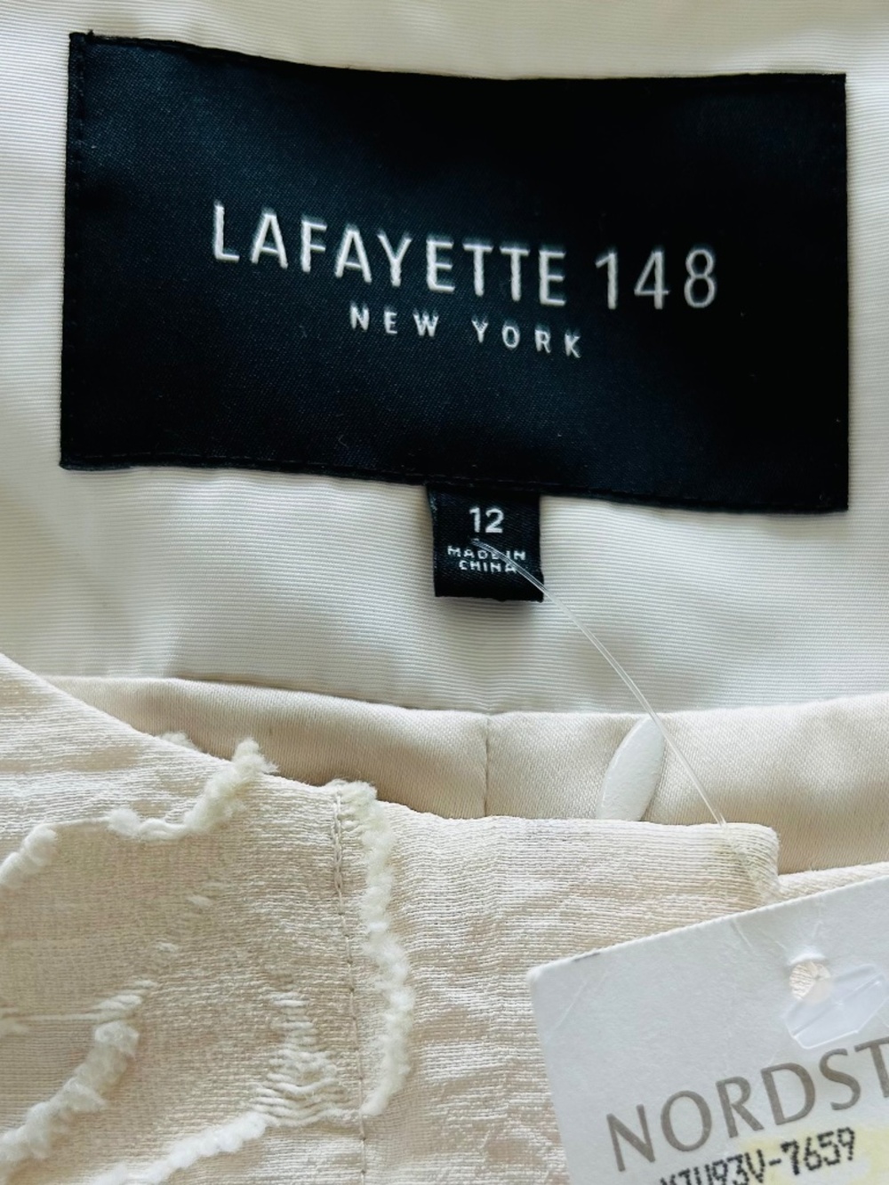 NWT Lafayette 148 New York Textured Coat in Ivory on Ivory in Size 12 - Picture 5 of 5